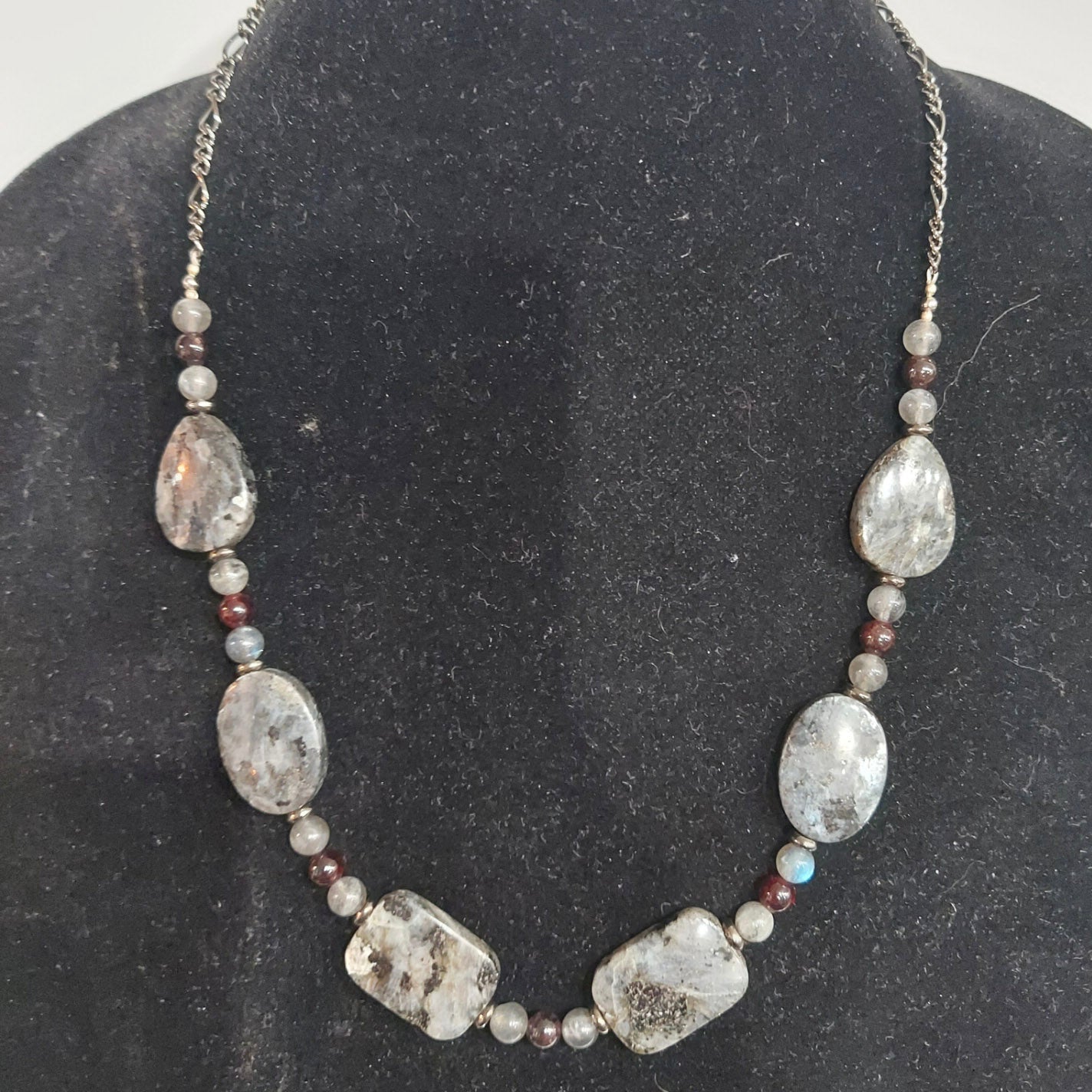 Larvikite, Garnet and Labradorite Necklace "Olive"