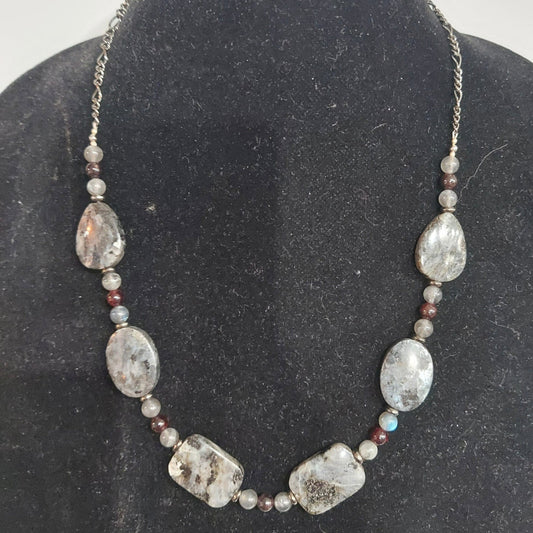 Larvikite, Garnet and Labradorite Necklace "Olive"