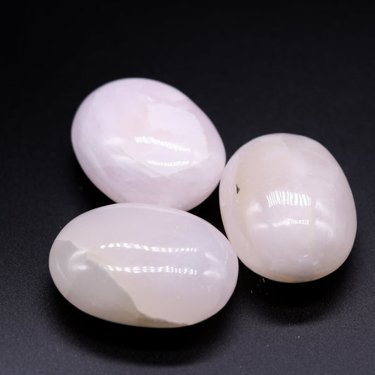 Mangano Calcite Palm Stone